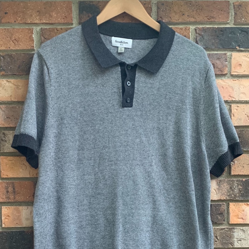 Men’s knit polo